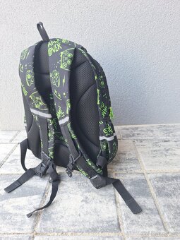 Prodám školní batoh Coolpack - 2