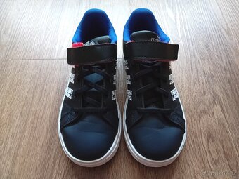 Adidas vel.33 - 2