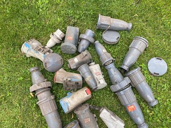 Zásuvka zástrčka 380V prodlužovací kabel 380V - 2