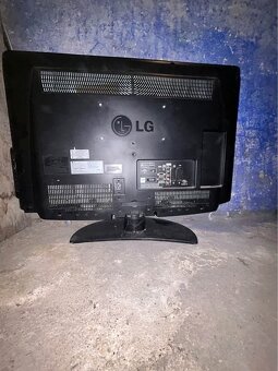 LG TV - 2