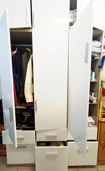 Šatní skříň - 2