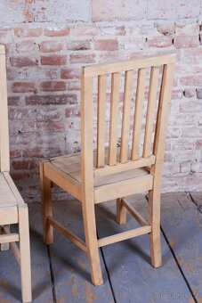 Řemeslná replika historické židle - 2