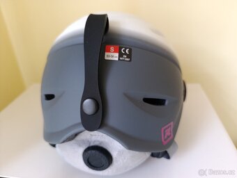 Lyžařská helma  - vel. S (53 - 56) - 2