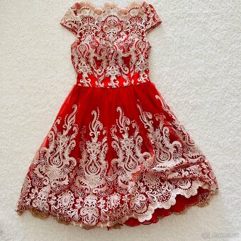 Dámské červené párty šaty vel. 38 - 2