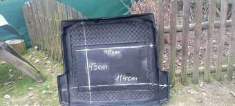 Vana do kufru - plastova - 2