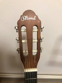 Kytara Blond 1/2 - 2