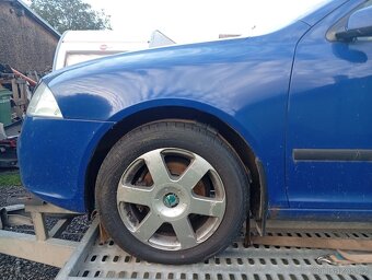 Škoda Octavia II přední blatníky - 2