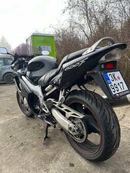 Honda CBR 600f4 - 2