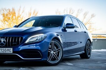Mercedes Benz C63 AMG w205 - TOP stav - 2