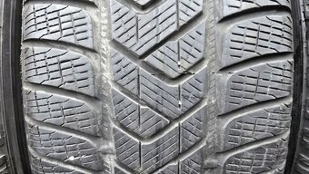 Zimní pneu 235/60/18 Pirelli - 2