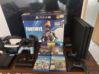 PS4 pro + VR - 2