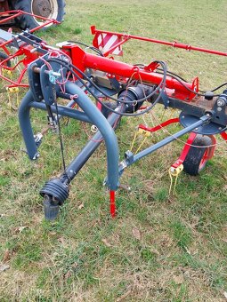 Obraceč sena Rožmitál OZ-676 - 2