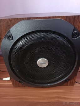 Prodám reproduktory k PC.Reproduktory jsou funkčí a je vše k - 2