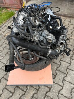 Motor CUN CUNA 2.0TDI 135KW Škoda Octavia 3 - 2
