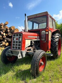 Traktor IH McCormick 454 - 2