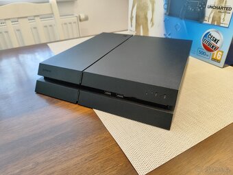 PlayStation 4 500 GB + hry - 2