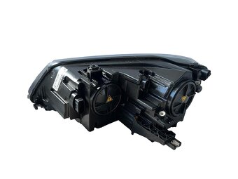 Pravý xenon světlo 7N5941752 Seat Alhambra 7L r.v. 2014 - 2