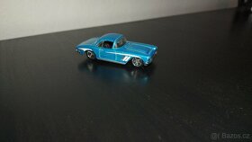 4x auto - Porsche 911, Jaguar, Volkswagen Beetle, Corvette - 2