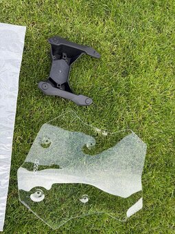 PLEXI WRS CAPONORD ČIRÉ BMW F750GS 18- + DRŽÁK - 2