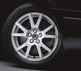 NOVÁ ALU Spider 6.5J x 16 5x100 Fabia Octavia RS, funglovky - 2