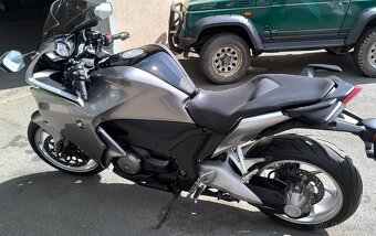 Honda VFR 1200 F Automat - 2