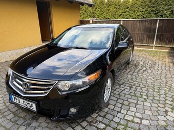 Honda Accord 2.2 i-DTEC Executive 6MT, Diesel 110 kW 160Tkm - 2
