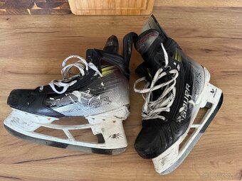Bauer Hyperlite 2 Fit1 8,5 (44) - 2