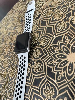 Apple Watch 3 40 mm - 2