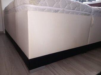 Prodám postel 200x160 - 2