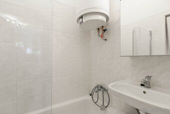 Pronájem bytu 2+kk 36 m² Zikova, Praha - Dejvice - 2
