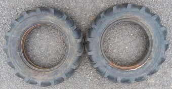 Prodám 2 ks pneu Barum 5.00x12 terénní šípová - 2