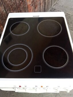 Elektrický sklokeramický sporák Privileg ( Německo ) - 2