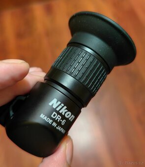 Nikon DR-6, úhlový hledáček - 2