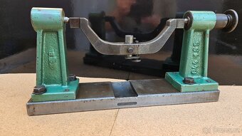 Přístroj na tvarování brusných kotoučů / KOLÍBKA / - 2