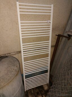 Topný žebřík do koupelny. - 2