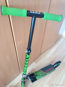 Chlapecká koloběžka Firefly černo-zelená - 2