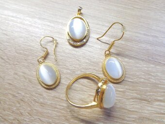 Pozlacený set s kočičím okem - 2