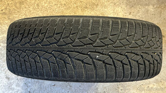 Zimní pneu Nokian 215/60 R16 99H XL - 2