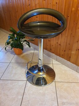 Barová židle - 2