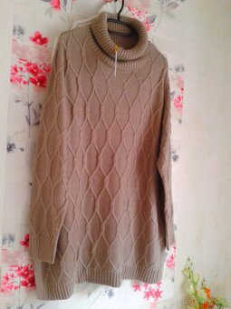 Dlouhý krásný svetr s rolákem 50/54 - 2