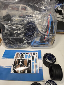 Stavebnice Technic Bugatti Chiron 42083 (náhrada) - 2