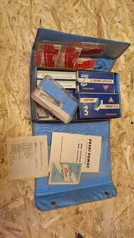 Retro autolékarnička - 2