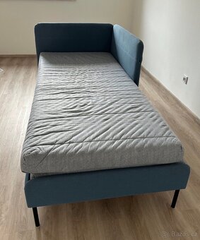 Modrá postel Blåkullen IKEA - 2