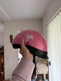 Dámská helma na motorku - 2