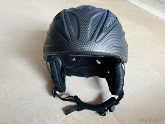 Lyžařská helma Uvex a brýle Uvex - 2