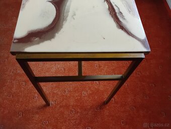 Stolek konferencni - 2