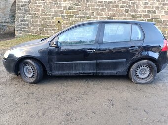Volkswagen Golf V 1.6FSI - 2