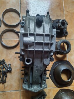 John Deere skříň převodovky/Housing - 2