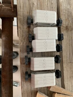 Vyrovnávací měrky na sádrokarton - 2