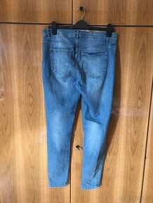 Různé dámské dziny, leginy - 2